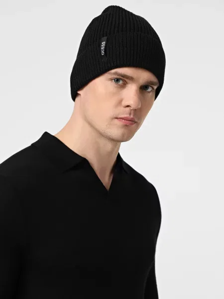Шапка Guess черная