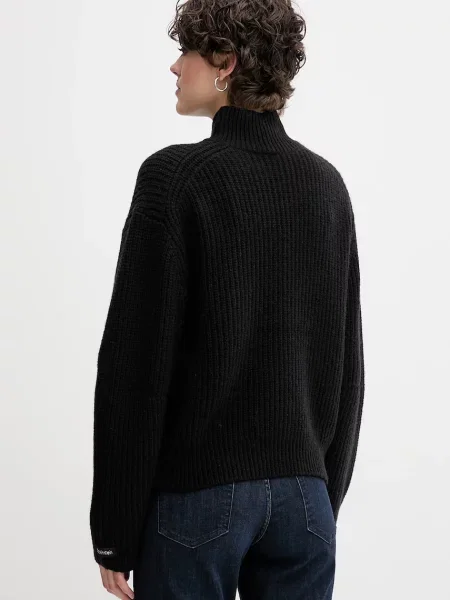 Svetr s příměsí vlny Calvin Klein Jeans s pologolfem černá