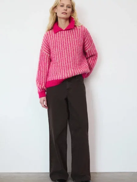 Пуловер Medicine от топла материя с ниско поло розово