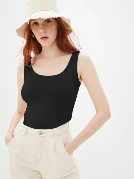 Роза Майка чорний