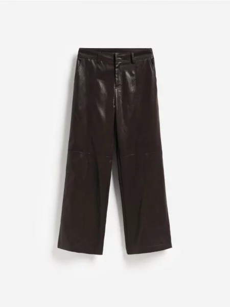 Reserved Pantaloni din piele ecologică maro-închis maro