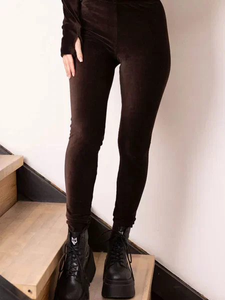 Женские велюровые леггинсы с высокой посадкой коричневі