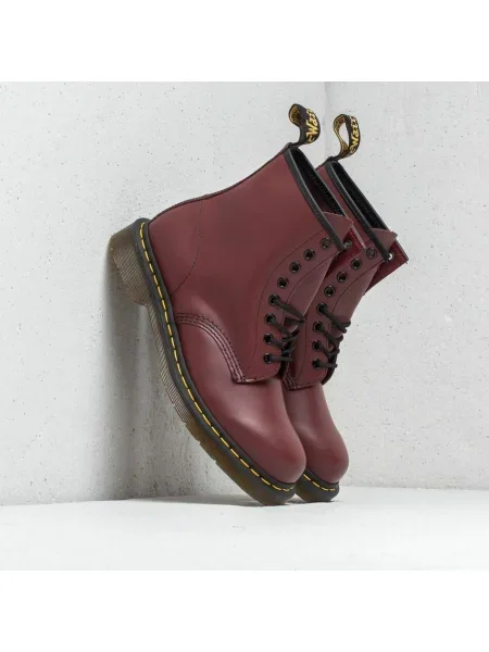 Superge Dr. Martens rdeča