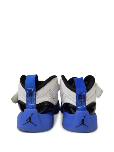 Sneakersy dziecięce Jordan białe