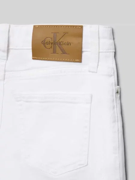Szorty jeansowe z detal z logo Calvin Klein Jeans białe