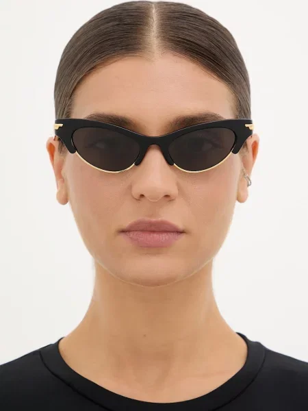Bottega Veneta napszemüveg női fekete