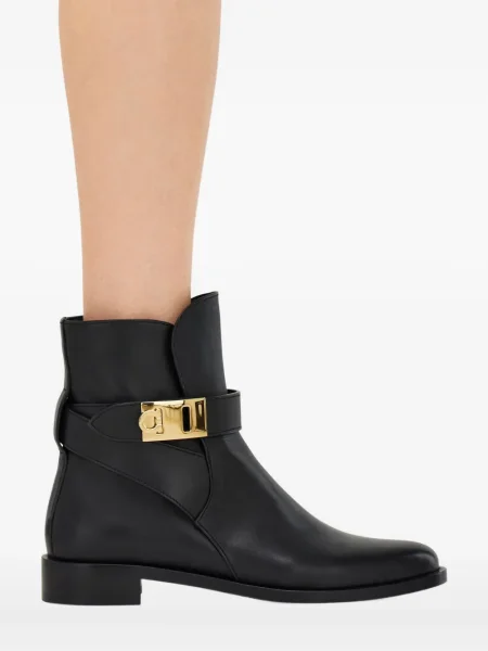 Δερμάτινα μποτάκια αστραγάλου Ferragamo με αγκράφα μαύρο