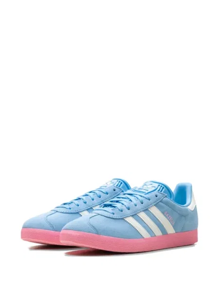 Sneakerși Adidas Gazelle alergare din piele de căprioară cu dungi albastru