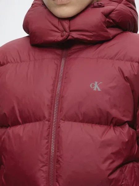 Calvin Klein Jeans Zimná bunda ESSENTIAL tmavočervená
