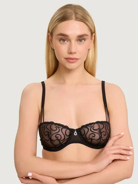 Однотонный бюстгальтер с вышивкой чорний