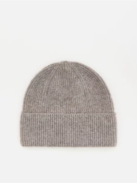Reserved Căciulă Beanie gri-maroniu gri