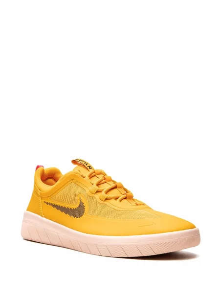 Sportbačiai Nike Free geltona