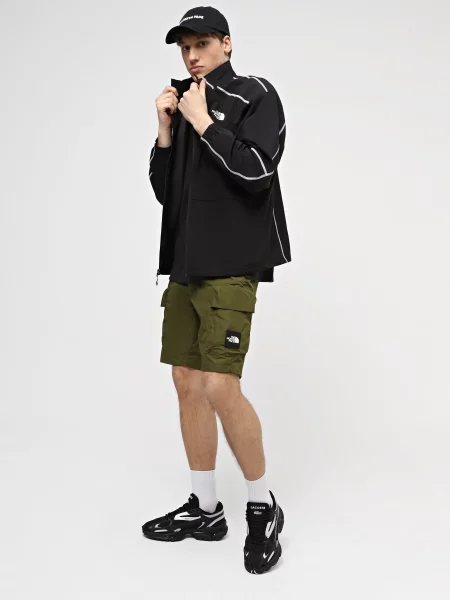 The North Face Вітровка чорний