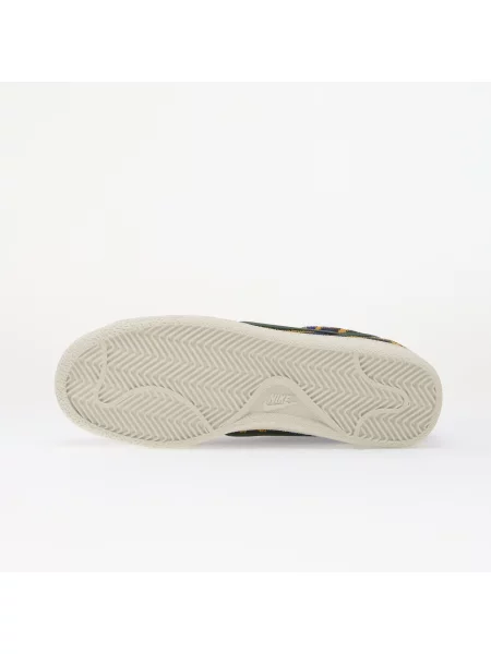 Сникърси Nike Tennis Classic Cs Prm Terry Fir/ Fir-White-Sail EUR бяло