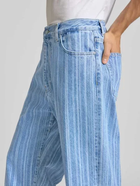 Jeansy o luźnym kroju z nadrukiem na całej powierzchni model ‘Rylan’ Carhartt Work In Progress niebieskie