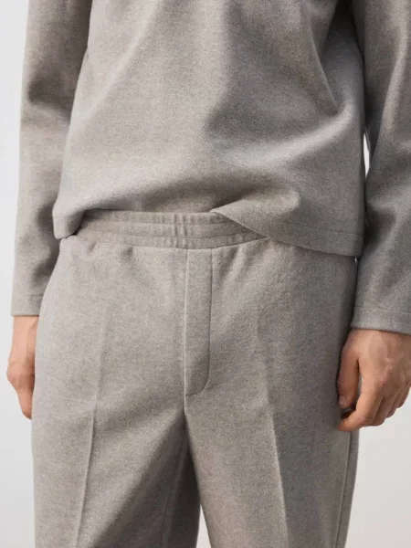Joggery regular fit jasny / pastelowy Mężczyzna S MANGO MAN szary