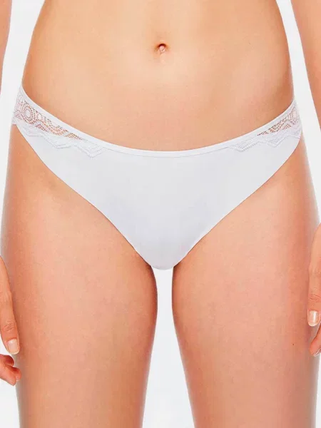 Трусики бразилиана с низкой посадкой білі