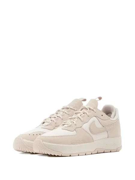 Sneakerși Nike Blazer cu platformă alb