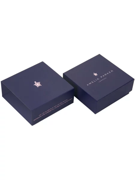 Óra Amelia Parker