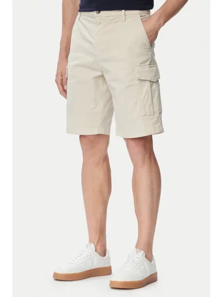 Pantaloni scurți Guess