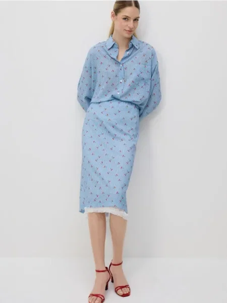 Reserved Fustă midi cu volane albastru-pal albastru