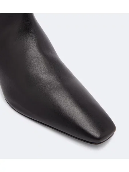 Cizme scurte Toteme din piele negru