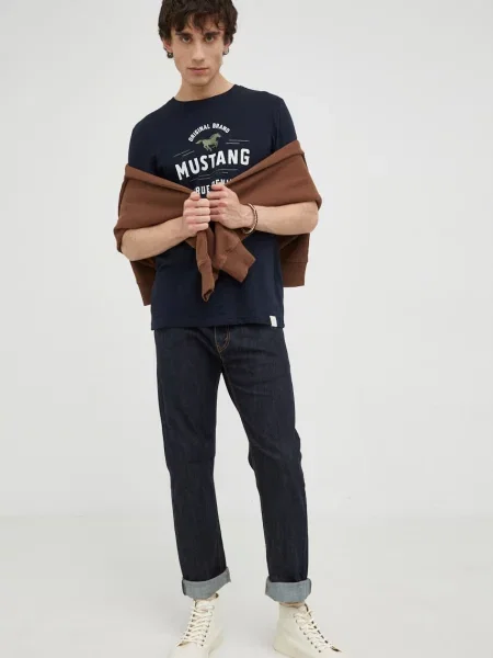 Kavbojke Levi's Regular mornarsko modra
