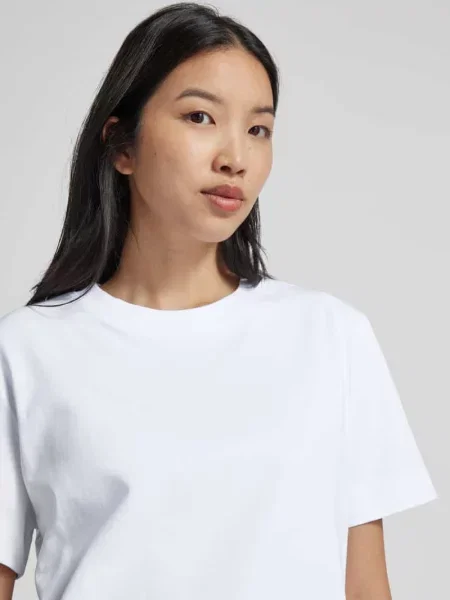 Pudełkowy krój t-shirt z mieszanka bawełny i model ESSENTIAL' Selected biała