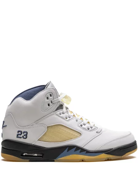 Sneakerși Jordan alb