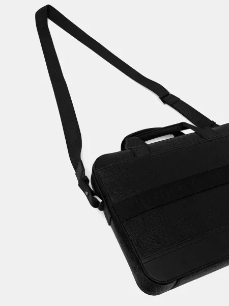 Taška Tommy Hilfiger černá