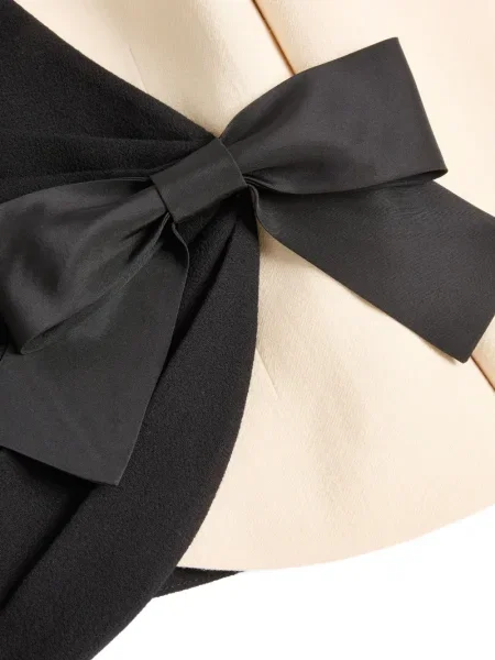 Sacou Valentino Garavani cu funde negru