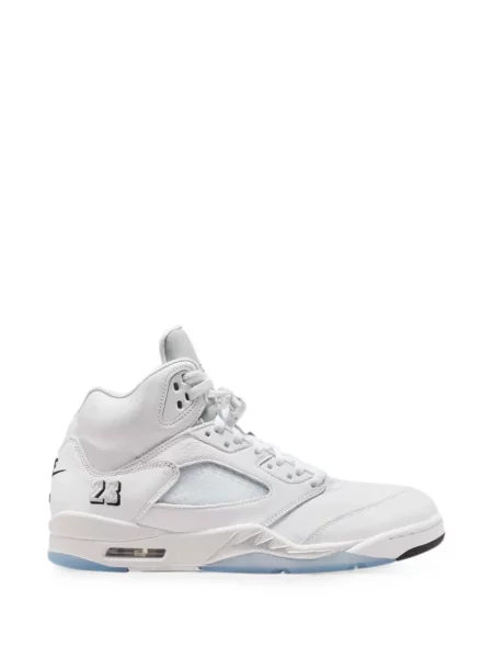 Sneakerși Nike Air Jordan retro alergare alb