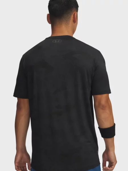 Футболка Under Armour з принтом чорна