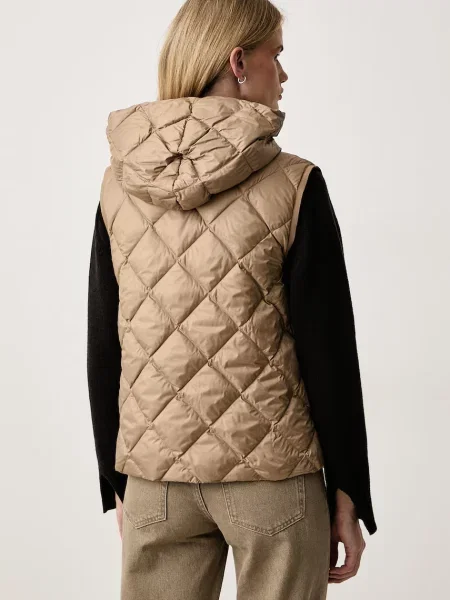 Пуховый жилет Weekend Max Mara