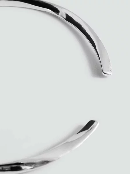 Naszyjnik choker usztywniany srebrny Kobieta uniwersalny MANGO