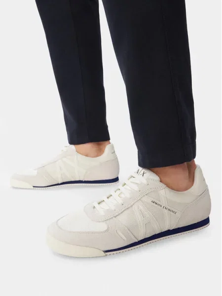 Armani Exchange Laisvalaikio batai Kreminė