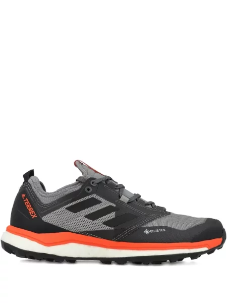 Sneakerși Adidas UltraBoost cu dungi de drumeție gri