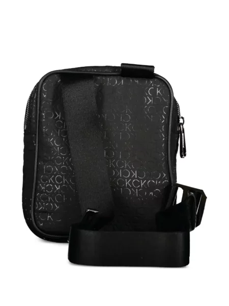 Crossbody táska Calvin Klein autogrammal fekete