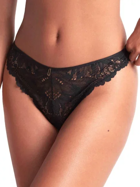 Женские трусики стринг с кружевом чорні