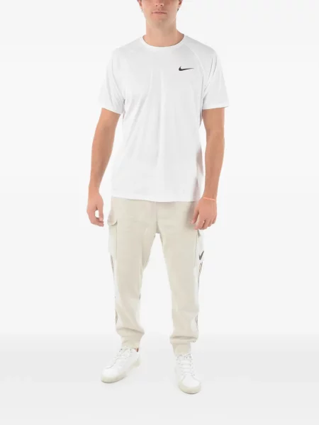 Scurt chiloți Nike cu imagine cu model floral negru