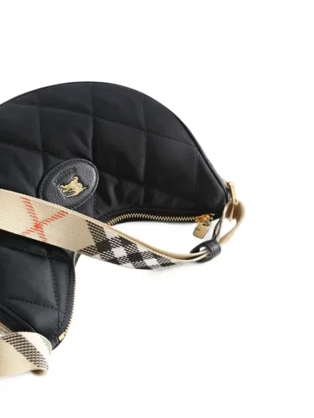 Matlasat body Burberry negru