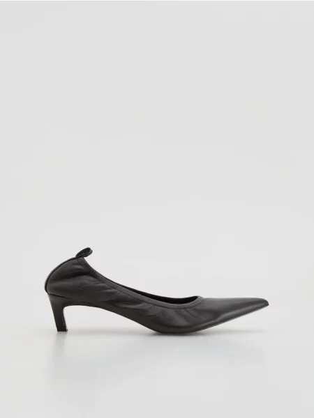 Кожаные туфли Reserved коричневые