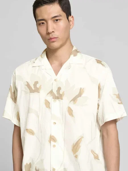 Koszula casualowa o kroju regular fit z kołnierzykiem typu resort model ‘PALERMO’ Jack & Jones Premium biała