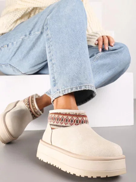 Cizme de zăpadă pe platformă înaltă decorate cu inserție cu model Sinalora bej