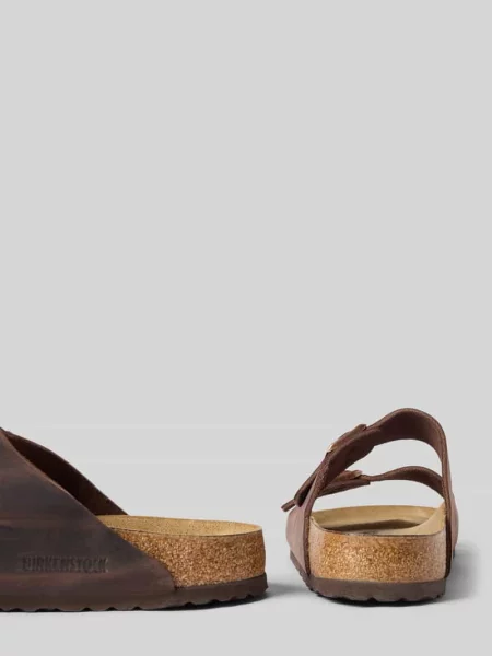 Klapki z naturalnej skóry z szerokim paskiem model ARIZONA' Birkenstock