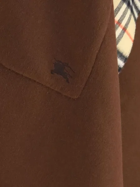 Palton Burberry cu broderie maro