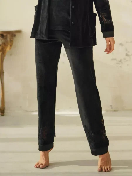 Женские брюки чорні