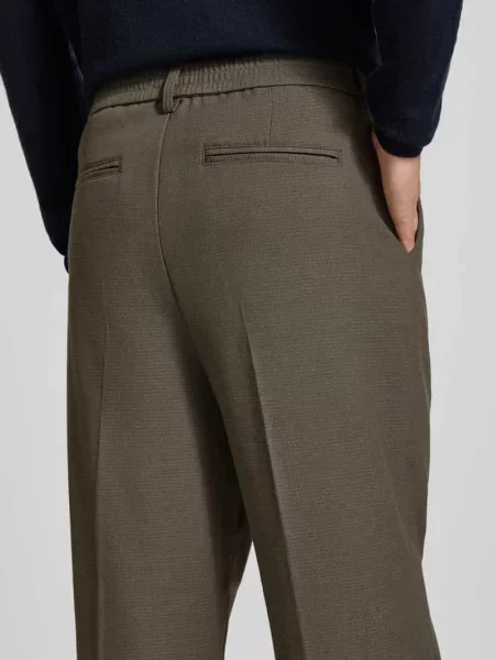 Spodnie z zakładkami w pasie o kroju regular fit z elastycznym pasem model GRANT' Casual Friday
