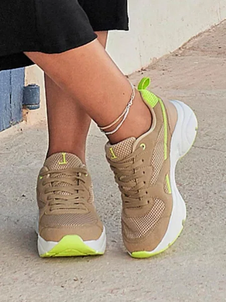 Sneakerși Lascana bej