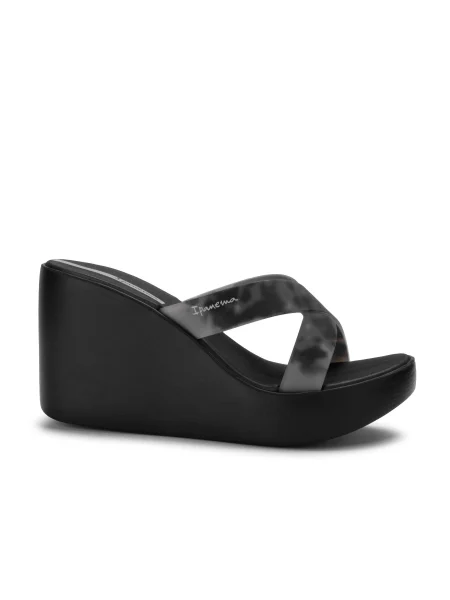 Klapki na platformie Ipanema HIGH FASHION SLIDE FEM czarne